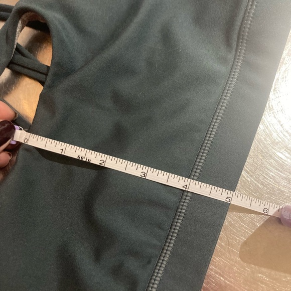 Lululemon bra - Picture 2 of 4
